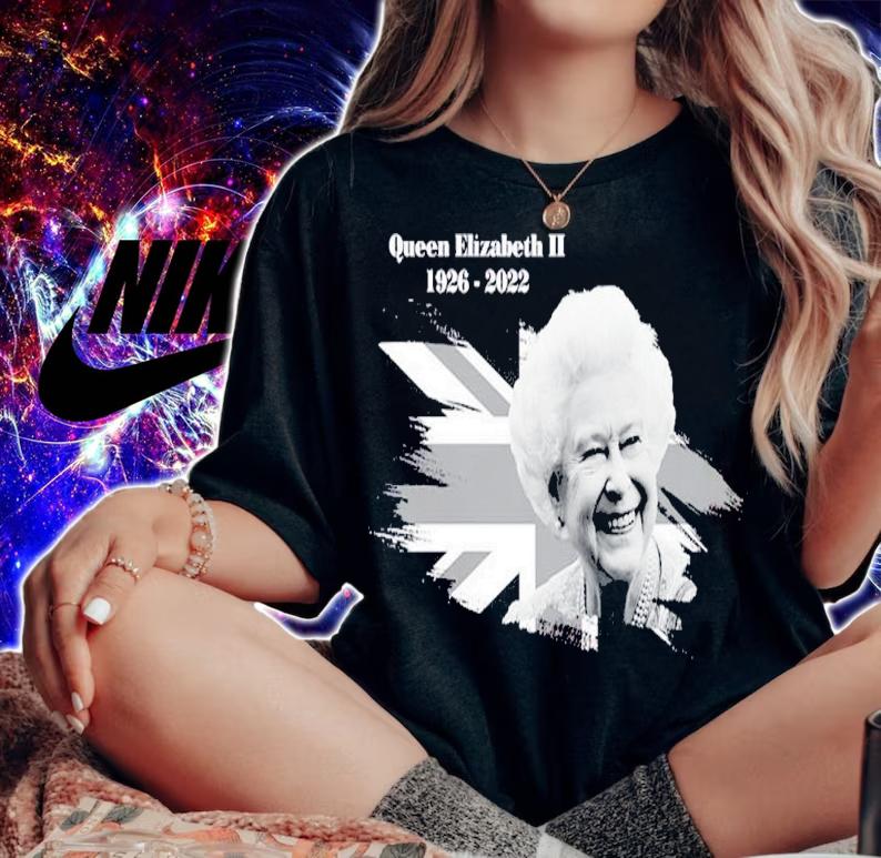 RIP Queen Elizabeth II Rest In Peace 1926-2022 T-Shirt t-shirt