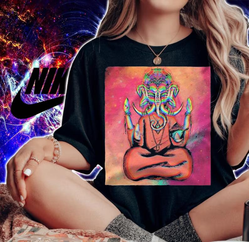 Elephant God Ganesha welcomes you T-shirt t-shirt woman shirt
