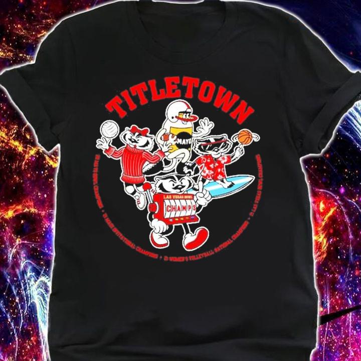 W Titletown shirt, sweater hoodie and tank top t-shirt
