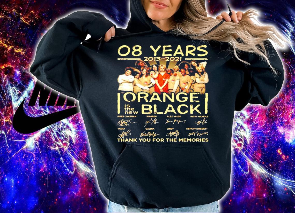 08 years 2013 2021 Orange is the new black signatures t-shirt