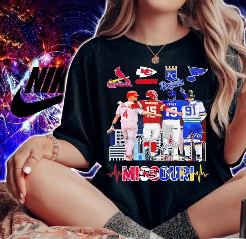 MISSOURI Yadier Molina Patrick Mahomes Salvador Perez And Vladimir Tarasenko Signatures Shirt woman shirt