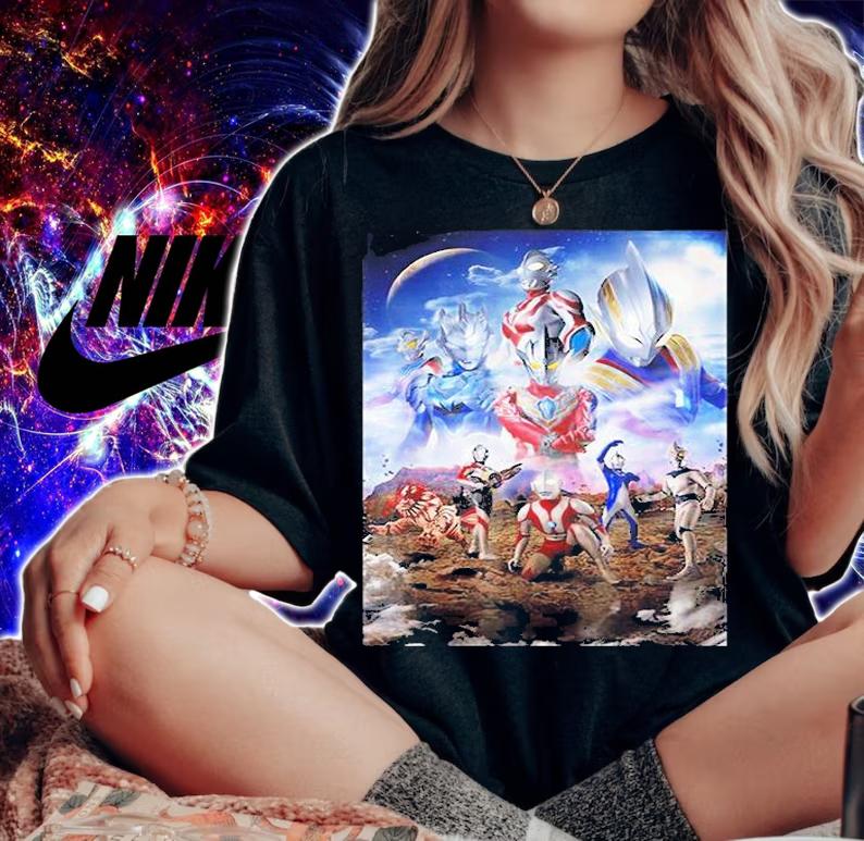 Ultraman Youtube Global Visual 2 Million Celebration T-Shirt woman shirt