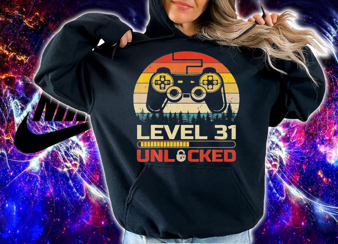 Vintage Retro Level 31 Unlocked Video Game 31Th Birth Day T-Shirt